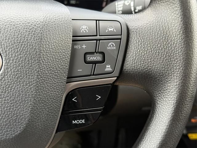 Photo of 2025 Ice Cap Toyota Camry