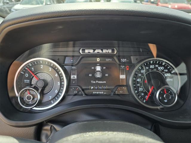 Photo of 2022 Diamond Black Crystal Pearlcoat RAM 1500