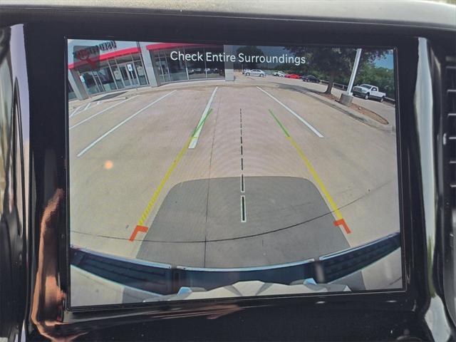 Photo of 2022 Diamond Black Crystal Pearlcoat RAM 1500