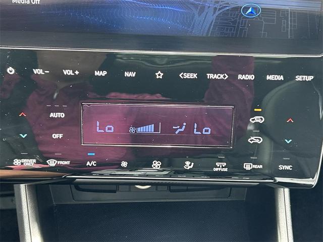 Photo of 2024 Black Pearl Hyundai TUCSON Hybrid