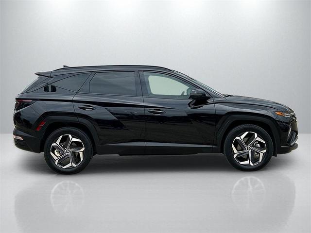 Photo of 2024 Black Pearl Hyundai TUCSON Hybrid
