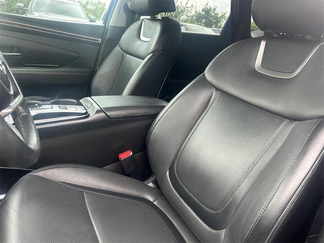 Photo of 2024 Black Pearl Hyundai TUCSON Hybrid