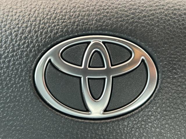 Photo of 2025 Midnight Black Metallic Toyota Camry