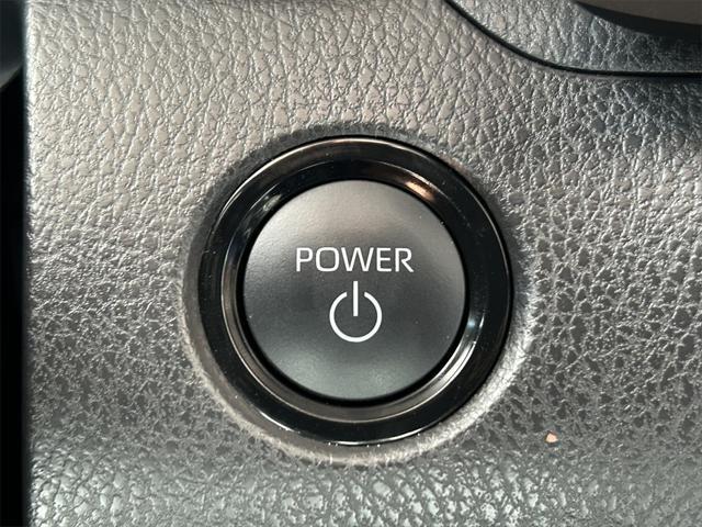 Photo of 2025 Midnight Black Metallic Toyota Camry