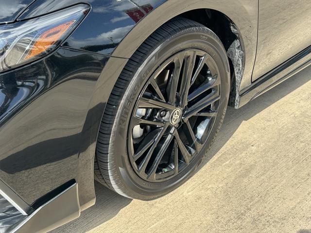 Photo of 2025 Midnight Black Metallic Toyota Camry