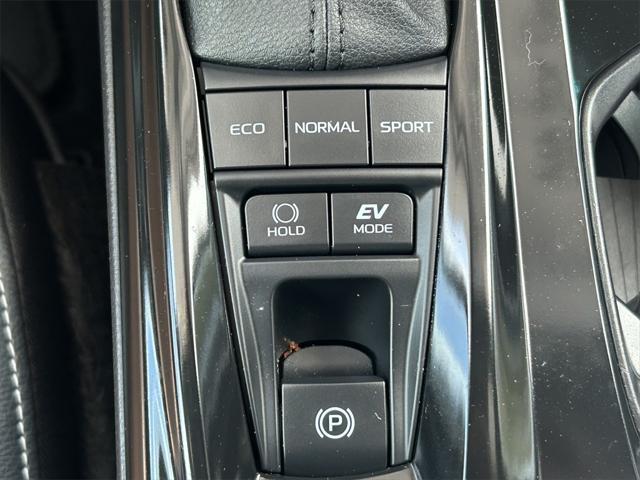 Photo of 2025 Midnight Black Metallic Toyota Camry