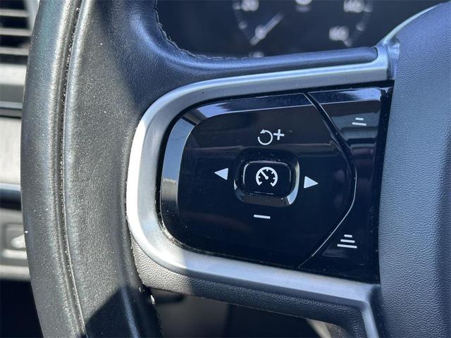 Photo of 2020 Denim Blue Metallic Volvo XC90