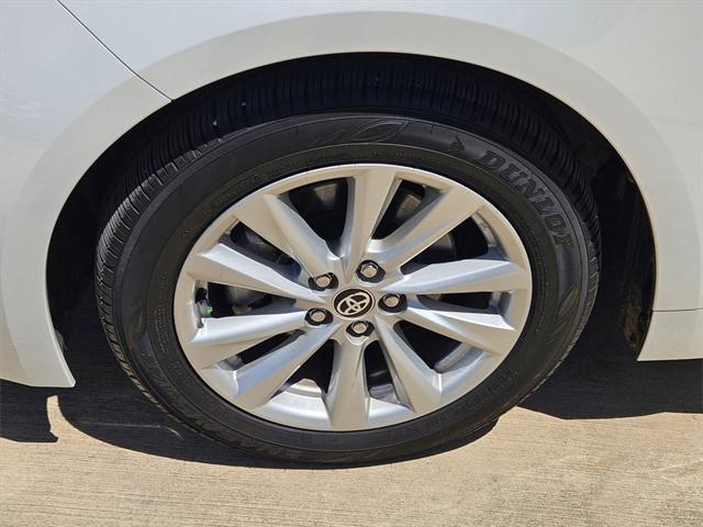 Photo of 2025 Wind Chill Pearl Toyota Corolla
