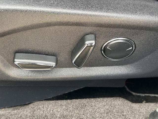 Photo of 2016 SHADOW BLACK Ford Explorer