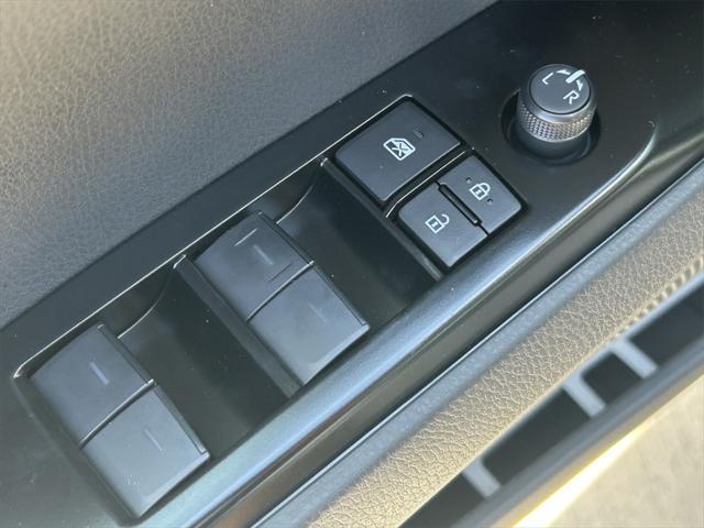 Photo of 2025 Midnight Black Metallic Toyota Camry