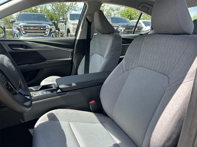 Photo of 2025 Midnight Black Metallic Toyota Camry