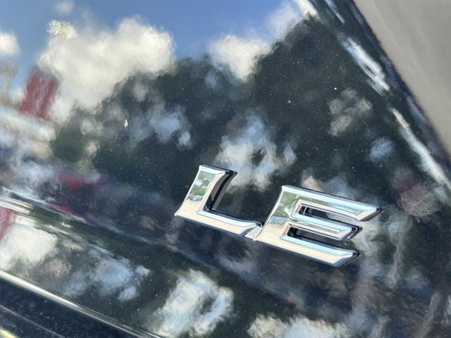Photo of 2025 Midnight Black Metallic Toyota Camry