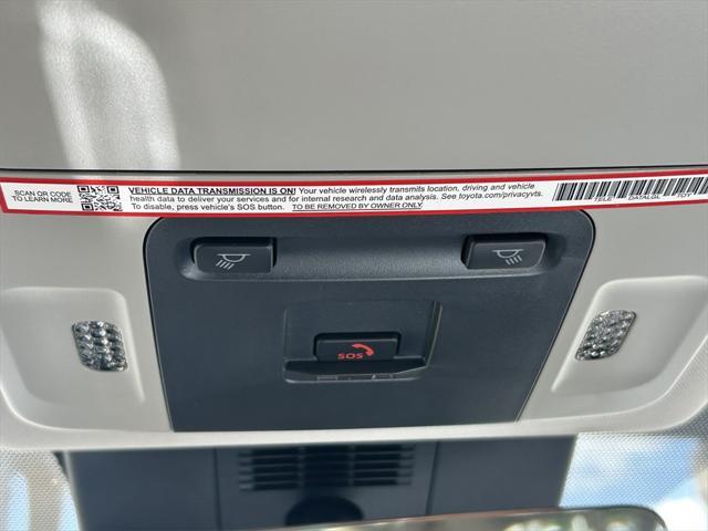 Photo of 2025 Midnight Black Metallic Toyota Camry