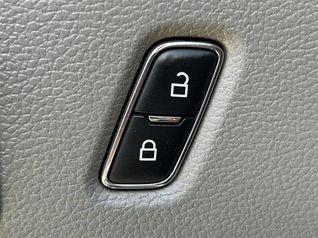 Photo of 2022 OXFORD WHITE Ford F-250