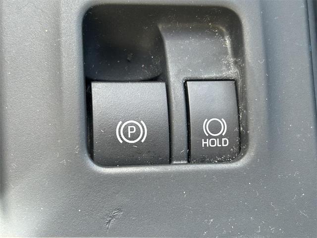 Photo of 2024 Coastal Cream Toyota Grand Highlander