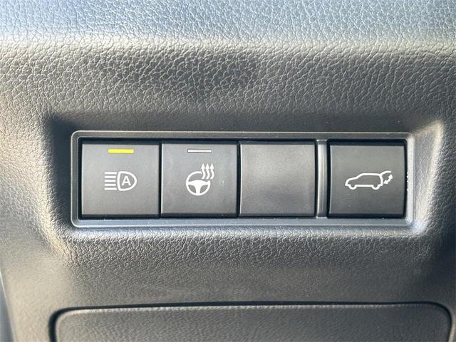 Photo of 2024 Coastal Cream Toyota Grand Highlander