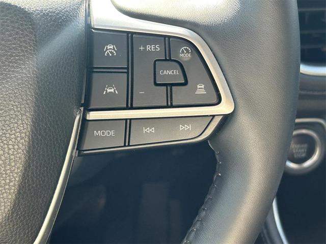 Photo of 2024 Coastal Cream Toyota Grand Highlander