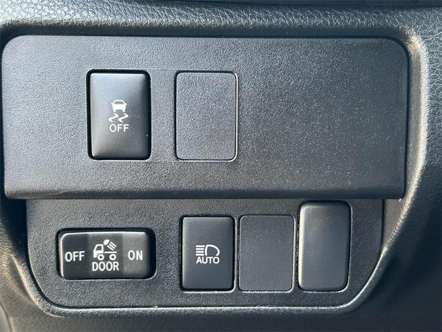 Photo of 2023 Magnetic Gray Metallic Toyota Tacoma