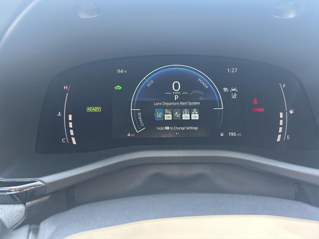 Photo of 2025 Midnight Black Metallic Toyota Camry