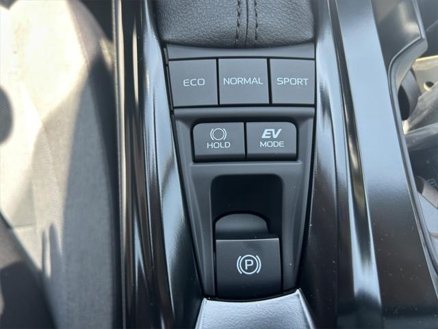 Photo of 2025 Midnight Black Metallic Toyota Camry