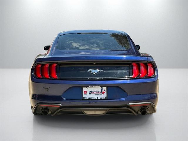 Photo of 2018 KONA BLUE METALLIC Ford Mustang