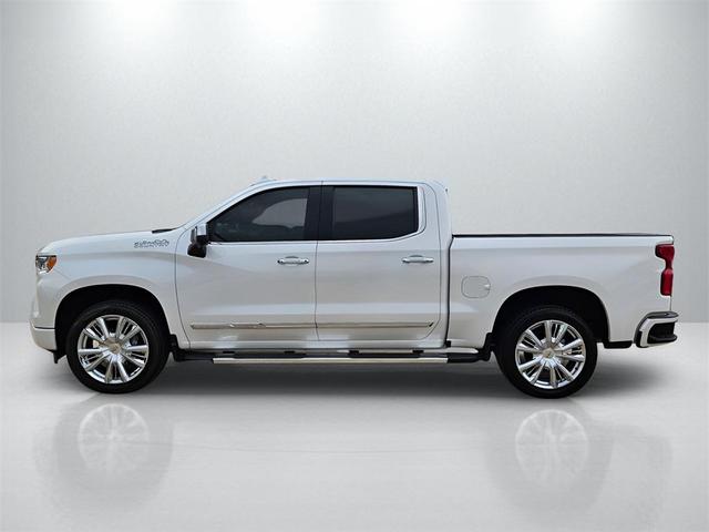Photo of 2024 Iridescent Pearl Tricoat Chevrolet Silverado 1500
