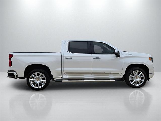 Photo of 2024 Iridescent Pearl Tricoat Chevrolet Silverado 1500