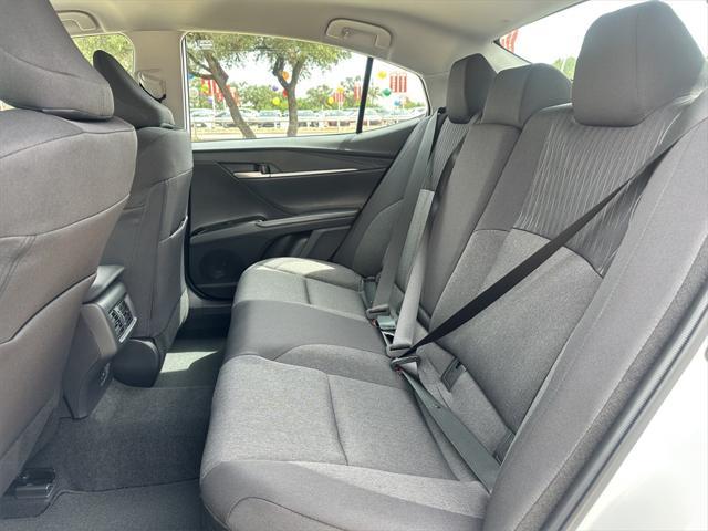 Photo of 2025 Ice Cap Toyota Camry