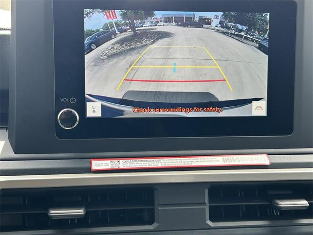 Photo of 2025 Ice Cap Toyota Tacoma