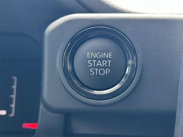 Photo of 2025 Ice Cap Toyota Tacoma