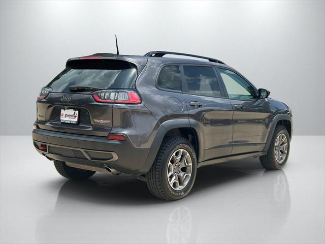 Photo of 2022 Granite Crystal Metallic Clearcoat Jeep Cherokee