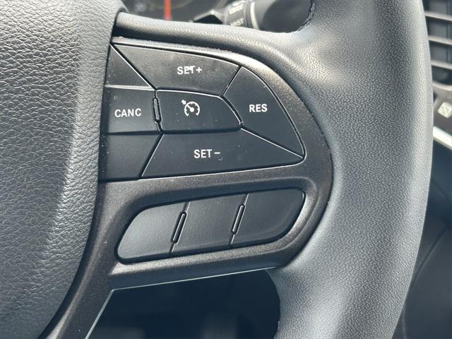 Photo of 2022 Granite Crystal Metallic Clearcoat Jeep Cherokee