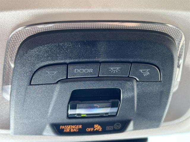 Photo of 2025 Midnight Black Metallic Toyota Corolla Hybrid