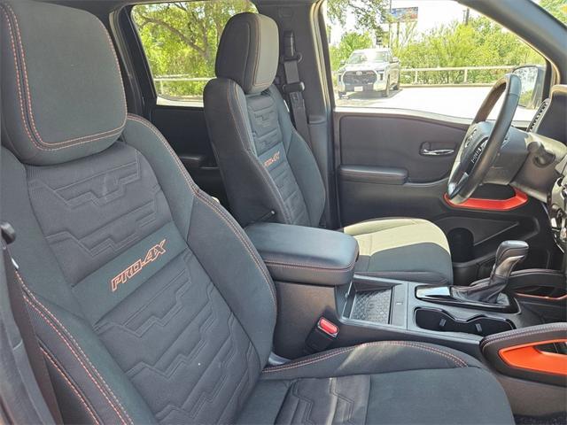 Photo of 2024 Glacier White Nissan Frontier