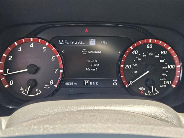 Photo of 2024 Glacier White Nissan Frontier