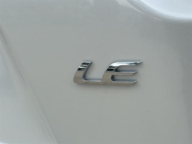 Photo of 2025 Wind Chill Pearl Toyota Corolla