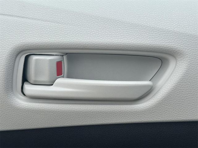 Photo of 2025 Wind Chill Pearl Toyota Corolla
