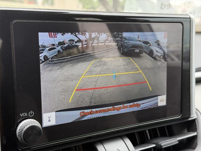 Photo of 2024 Ice Cap Toyota RAV4