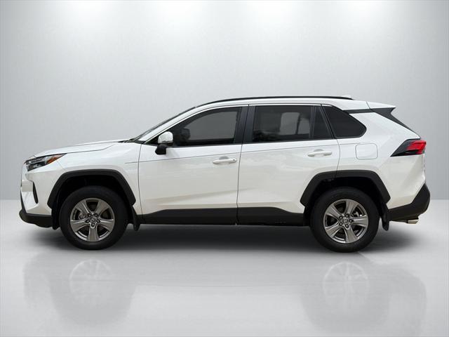 Photo of 2024 Ice Cap Toyota RAV4