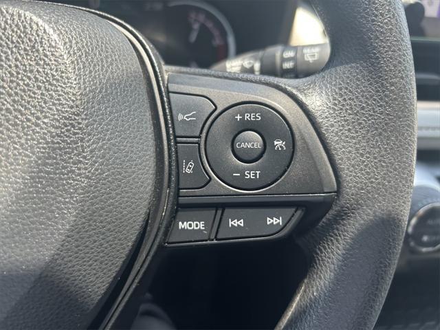 Photo of 2024 Ice Cap Toyota RAV4