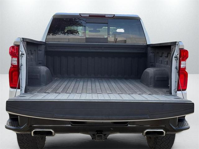 Photo of 2021 Silver Ice Metallic Chevrolet Silverado 1500