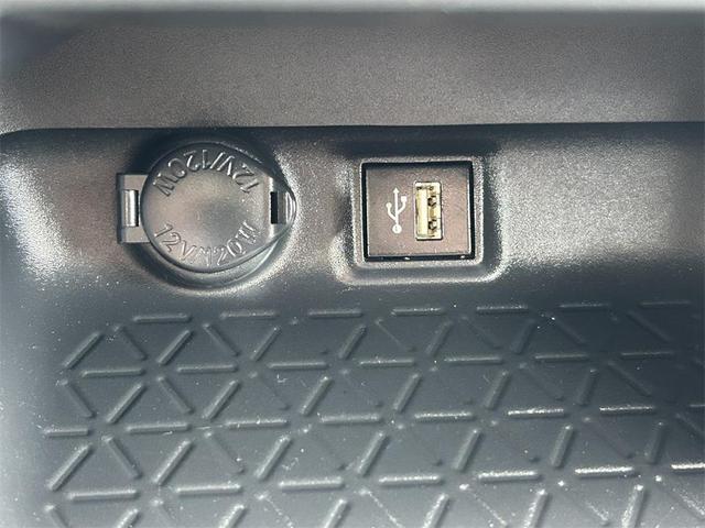 Photo of 2024 Midnight Black Metallic Toyota RAV4