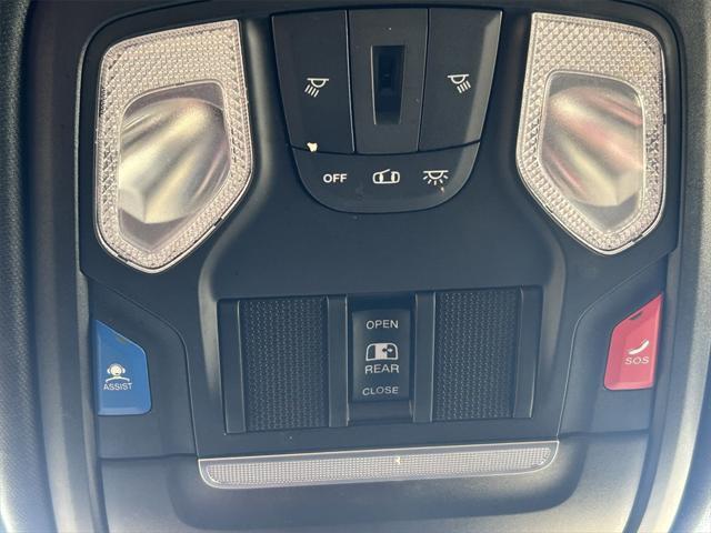 Photo of 2022 Granite Crystal Metallic Clearcoat RAM 1500