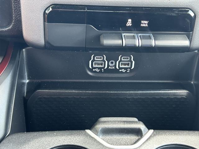 Photo of 2022 Granite Crystal Metallic Clearcoat RAM 1500