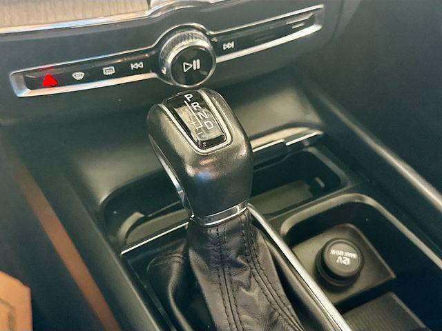 Photo of 2020 White Volvo XC60