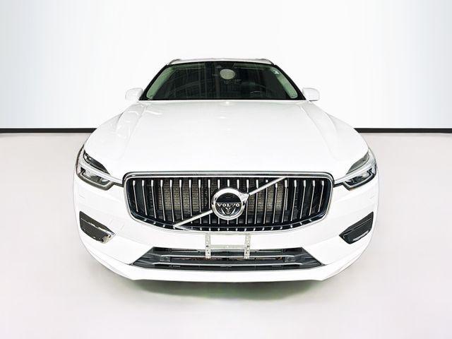 Photo of 2020 White Volvo XC60