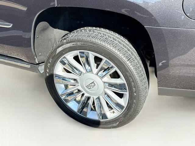 Photo of 2016 Dark Granite Metallic Cadillac Escalade