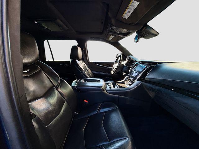 Photo of 2016 Dark Granite Metallic Cadillac Escalade