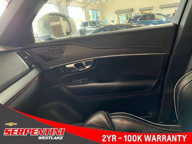 Photo of 2019 Crystal White Pearl Metallic Volvo XC90