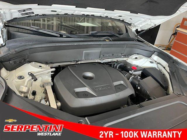 Photo of 2019 Crystal White Pearl Metallic Volvo XC90
